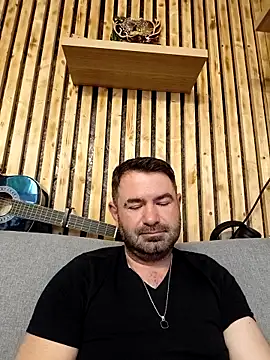 yuyukyler's Webcam Show