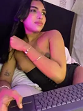 VeronicaSaenzx Webcam show