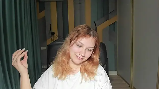 AngelinaLow Live XXX-chat