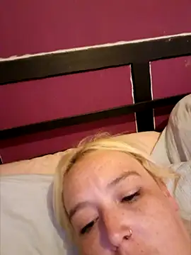 Chloe-Daniella Webcam Show