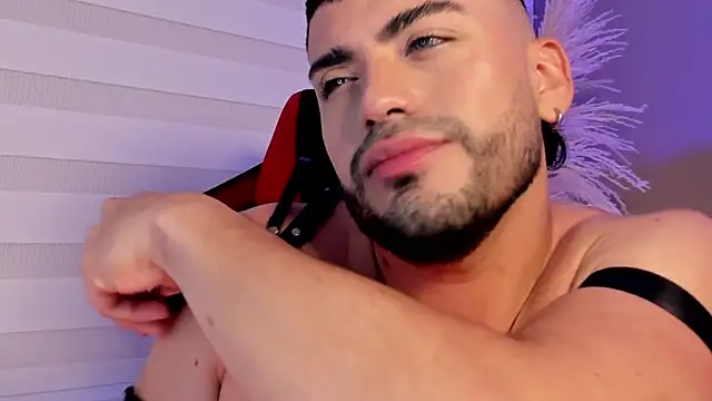 Alexander_Diazz Adlı Modelin Web Kamerası Şovu