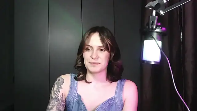 shy_Miracle Chat XXX in diretta