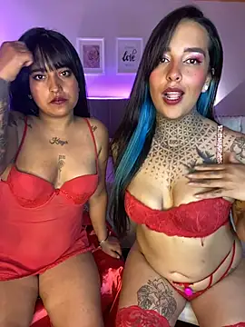 Annie_Alicee Show in webcam