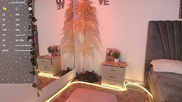 miaoconell's Live XXX Chat