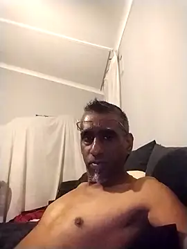 Baby_P live XXX chat