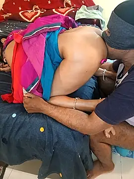 INDIANDESIMATURE: вебкам-шоу