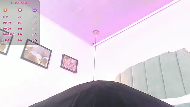 MoonBlue95 Live XXX-Chat