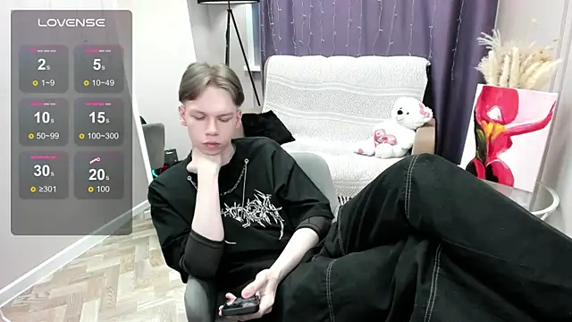Živý XXX chat EliotMars