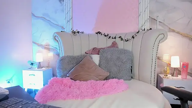 Онлайн чат XXX EmmaStonns