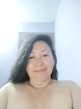 Dayis_2's Live XXX Chat