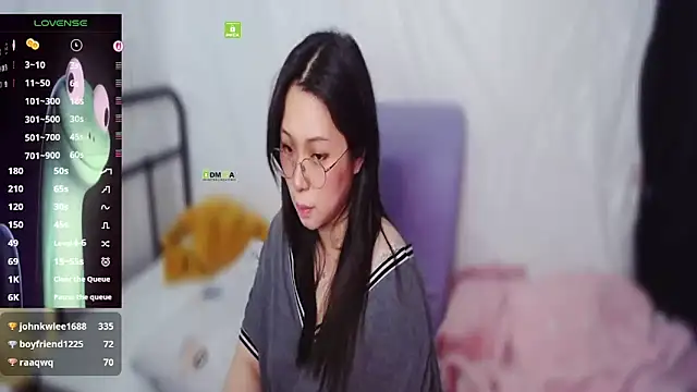 Xiao_Yi_0814: онлайн-секс-чат