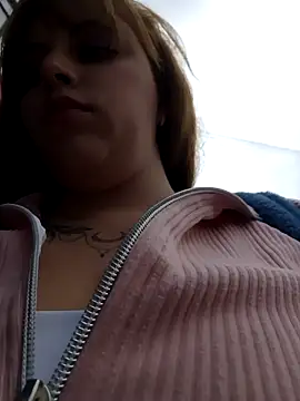 Онлайн чат XXX Isabella__Risky