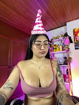 ami_santos live XXX chat