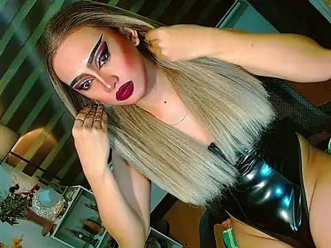 HOLLYWOOD_QUEEN_88's Webcam Show