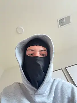 slimshadypt2 Show in webcam