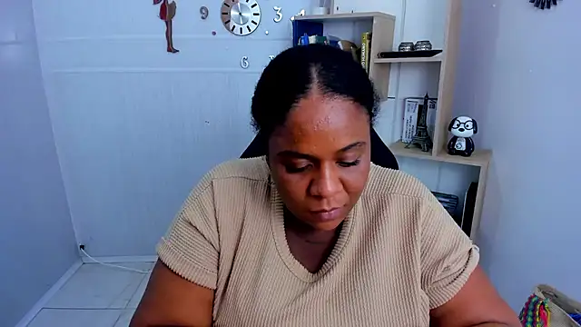Chat XXX en directo de bbw_charlote