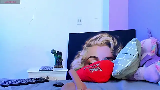 Charlotte11-11 网络视讯表演