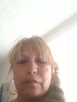 Kazsandraa Chat XXX live