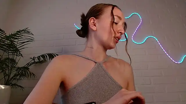 Онлайн чат XXX WhitePrincessLuna