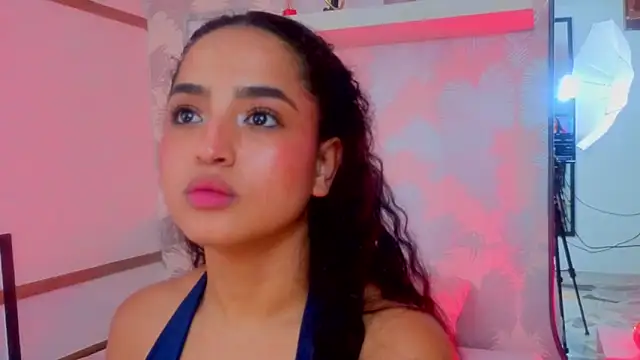 Emma_Thompssonn Chat XXX in diretta