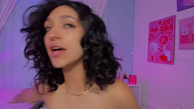 Chat XXX en directo de Cleo_Foxx
