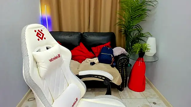 Persephoni's Live XXX Chat