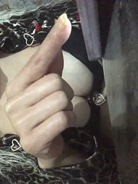 Chat XXX ao vivo de AlevNaz