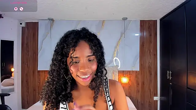 lia_16's Live XXX Chat