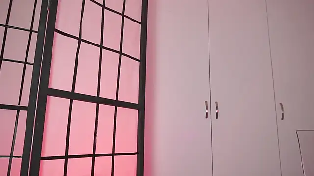 roselinedior élő XXX-chatje