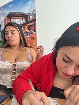 LIZ-06_ Webcam show