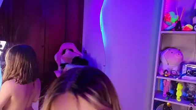 EmilyMiller_ Pertunjukan Webcam