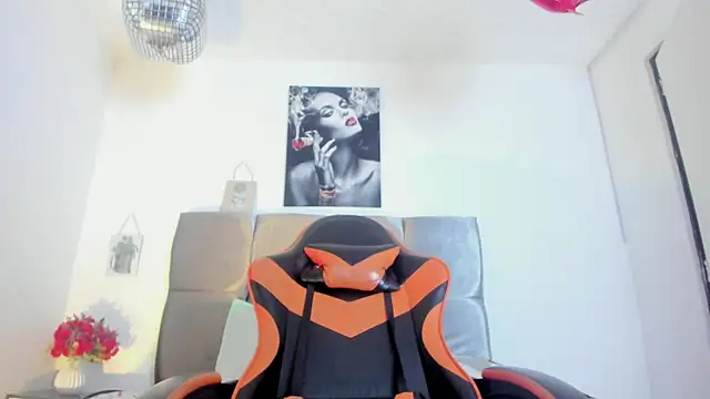 Ariel_star1 – Naživo XXX chat