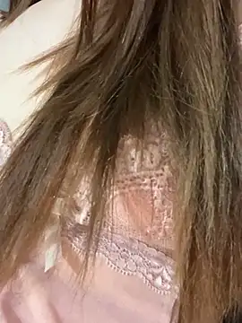 แชท XXX สดของ Larissa-Closet