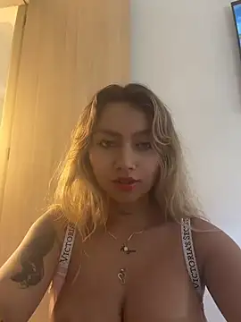 Chat XXX en directo de amanda-medrano1