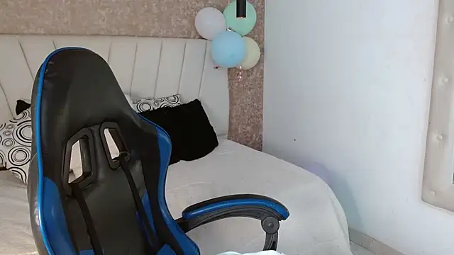 AliceSmity_'s Live XXX Chat