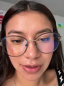 CocoaGigiMuse's Live XXX Chat