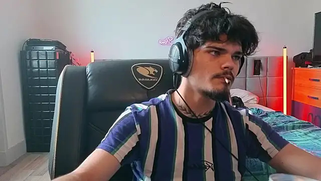JordanShow Live XXX Chat
