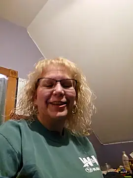 Badgirlpr2's Webcam Show