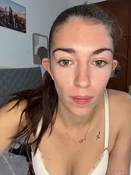 Show de AdrianaSolerr na webcam