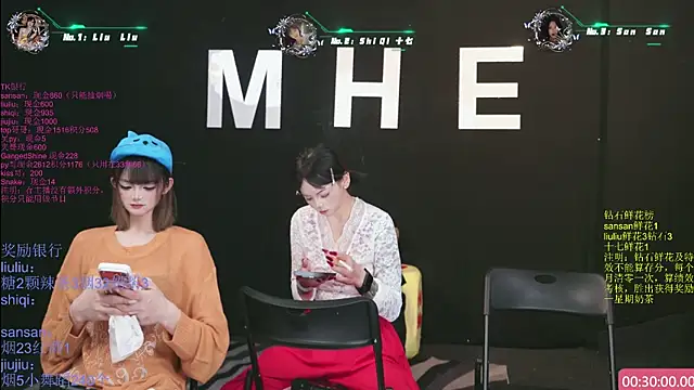 MHe-002's Live XXX Chat