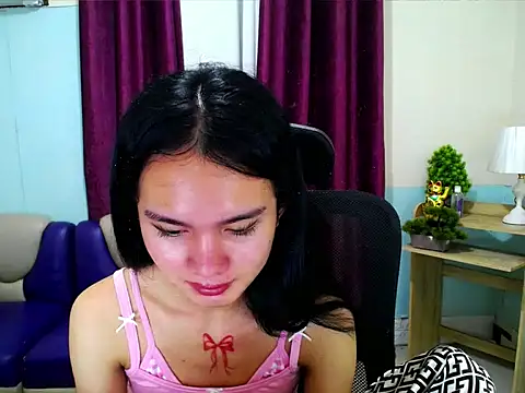 Вебкам-шоу devine_goddess