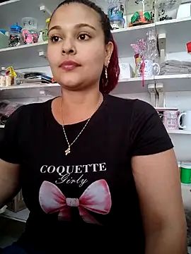Chat XXX ao vivo de haffsa__