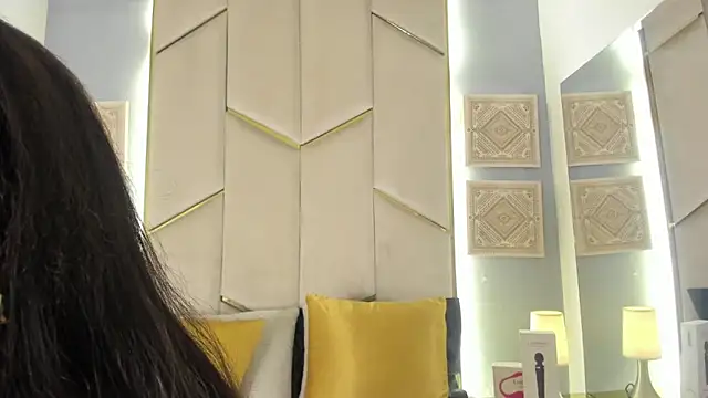 Czat XXX na żywo – KarinaaCoxx