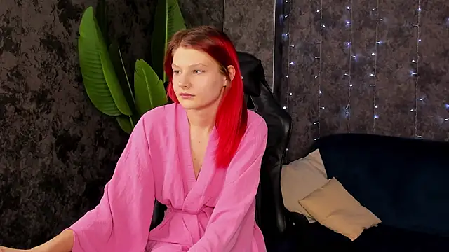 Bonnie_Hernandez webcam show
