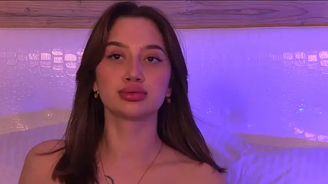 XXX chat uživo modela LucieBliss