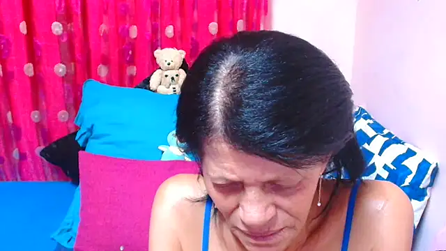 Chat XXX en directo de SLUTTYROXY