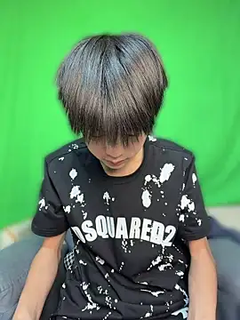 XXX chat uživo modela DD-101