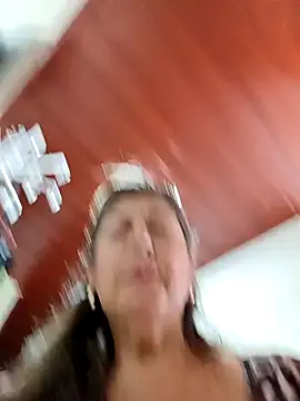 emma_tour's Webcam Show