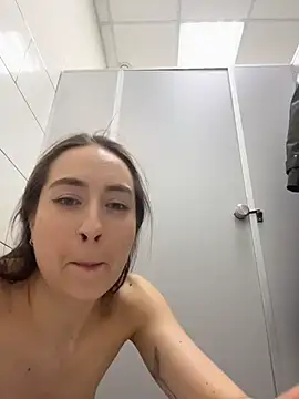 Holly_Play webcam show