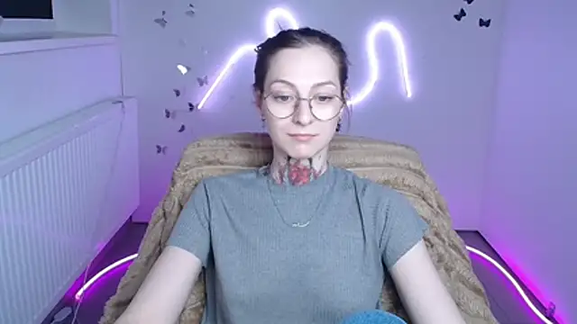 Esmi_Winter's Live XXX Chat